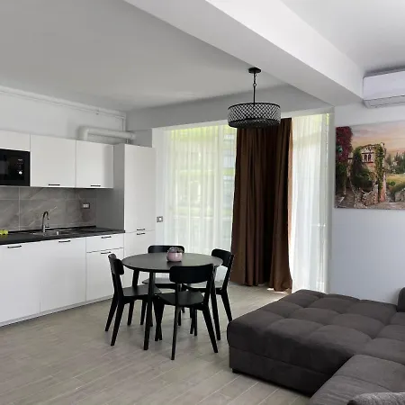 Apartment Rakish Sun